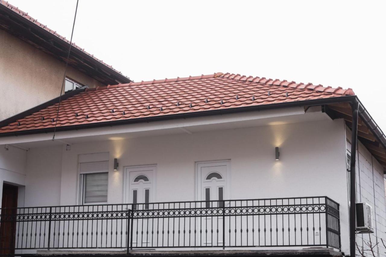 Apartman Tea Belgrad Exteriör bild